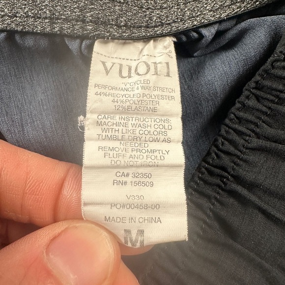 Vuori Banks Shorts Mens M Performance 4 Way Stretch 7" Blue Athletic Workout‎ - Picture 3 of 8